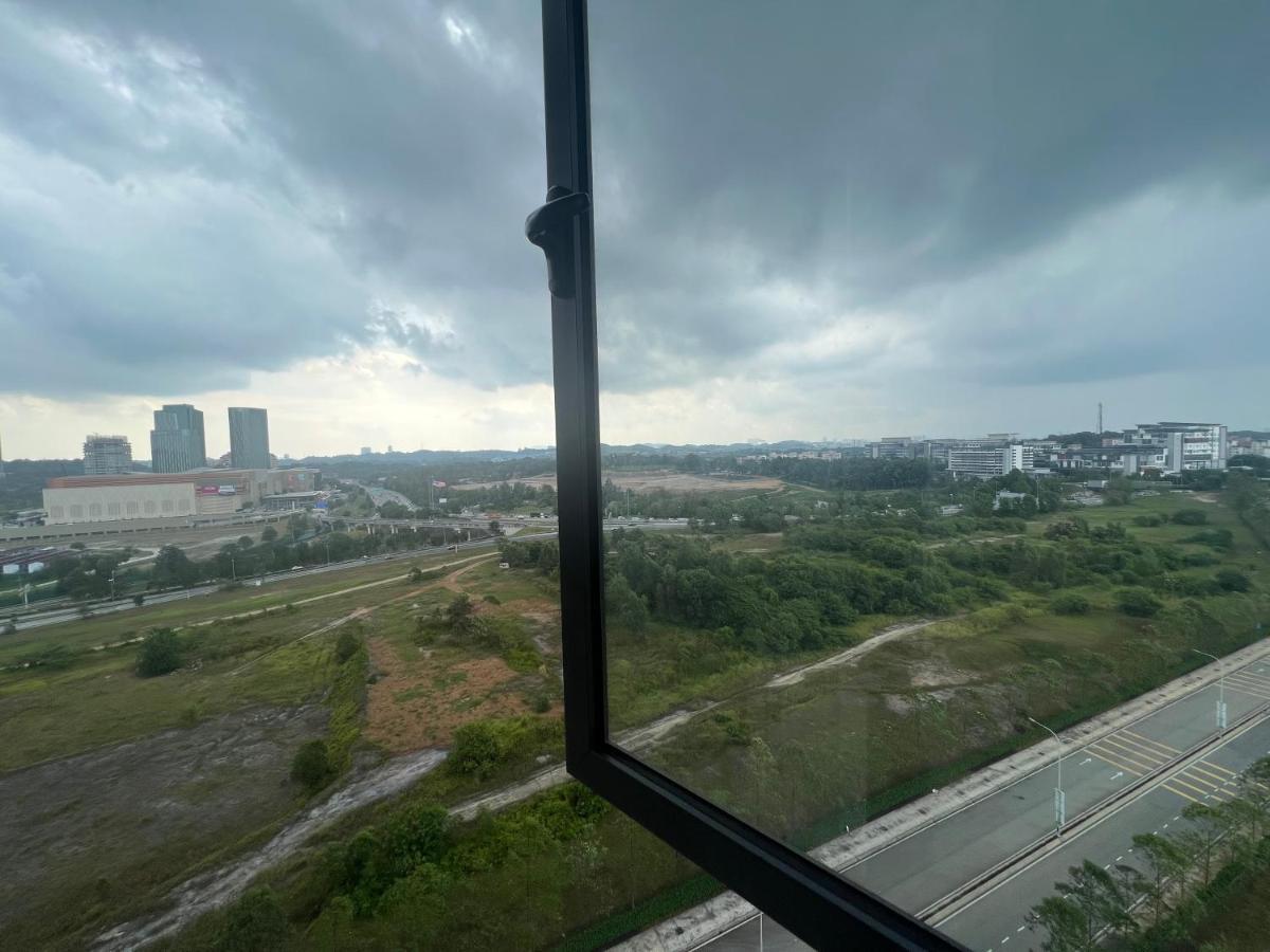 Mucihome Clio 3R2B, Putrajaya Condo Near To Ioi City Mall, Alamanda, Hospital Serdang, Wetland Studio Kru Dll- Non Smoking Home For Malaysian Only 외부 사진